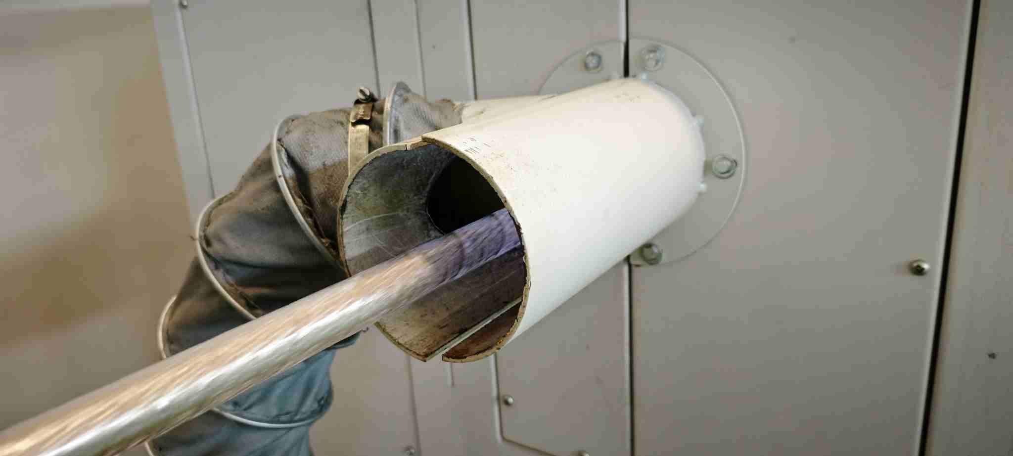 VV22五芯电缆型号：性能优势与应用场景解析